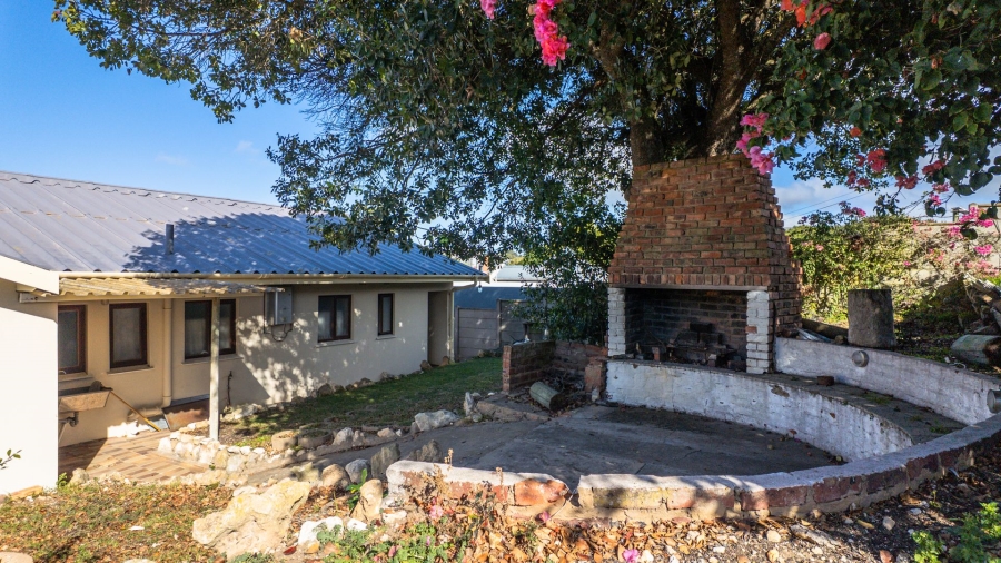 3 Bedroom Property for Sale in Stilbaai Wes Western Cape